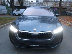 Quarzgrau metallic Gebraucht 2021 Skoda Octavia Clever Kombi | 24.999 € (Fairer Preis)