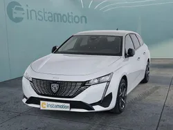 Weiß Gebraucht 2023 Peugeot 308 Allure Kombi | 23.699 € (Guter Preis)