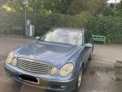 Blau Gebraucht 2004 Mercedes 280 Kombi | 1.500 €