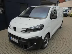 Neu 2024 Peugeot e-Expert Van | 44.940 € (Etwas zu teuer)