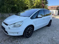 Weiß Gebraucht 2009 Ford S-MAX Titanium Van / Kleinbus | 4.600 € (Fairer Preis)