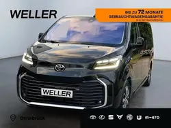 Black metallic (schwarz) Gebraucht 2024 Toyota Proace Team Van | 42.450 € (Etwas zu teuer)