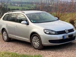 Silber Gebraucht 2010 VW Golf Kombi | 3.490 € (Teuer)