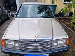 Gold Gebraucht 1987 Mercedes 190 Limousine | 4.100 €