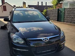 Schwarz Gebraucht 2009 Hyundai i30 Comfort Kombi | 2.650 € (Fairer Preis)