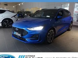 Blau Gebraucht 2024 Ford Focus ST-Line X Kombi | 26.877 € (Guter Preis)