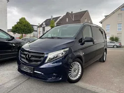 Blau Gebraucht 2018 Mercedes Vito Van / Kleinbus | 21.997 €