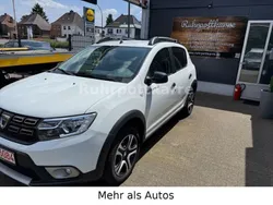 Weiß Gebraucht 2020 Dacia Sandero Celebration Kleinwagen | 8.990 € (Fairer Preis)
