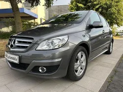 Grau Gebraucht 2010 Mercedes B180 Elegance Van / Kleinbus | 4.900 € (Fairer Preis)