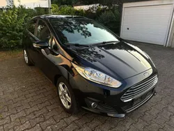 Schwarz Gebraucht 2015 Ford Fiesta Titanium Kleinwagen | 5.980 € (Guter Preis)
