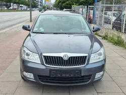 Anthracitegrau metallic Gebraucht 2012 Skoda Octavia Family Kombi | 3.000 € (Guter Preis)