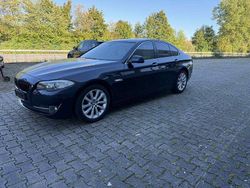 Blau Gebraucht 2013 BMW 530 Sport Line Limousine | 9.999 € (Superpreis)