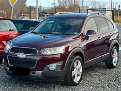 Rot Gebraucht 2011 Chevrolet Captiva SUV | 10.500 € (Etwas zu teuer)