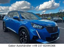 Blau Gebraucht 2021 Peugeot 2008 Allure SUV | 11.800 € (Superpreis)