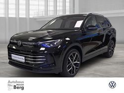 Schwarz (grenadillschwarz metallic) Neu 2025 VW Tiguan Elegance SUV | 50.982 € (Guter Preis)