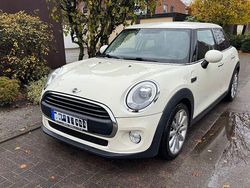 Weiß Gebraucht 2015 Mini ONE Kleinwagen | 6.500 € (Fairer Preis)