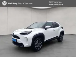 Schneeweiß Neu 2025 Toyota Yaris Cross SUV | 29.690 €
