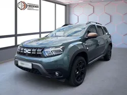 Zedergrün (metallic) Gebraucht 2023 Dacia Duster Extreme SUV | 19.990 € (Fairer Preis)