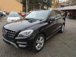 Schwarz Gebraucht 2013 Mercedes ML350 SUV | 17.990 € (Guter Preis)