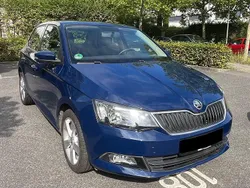 Blau Gebraucht 2017 Skoda Fabia Kleinwagen | 9.800 € (Guter Preis)