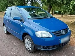 Blau Gebraucht 2005 VW Fox Kleinwagen | 2.200 € (Teuer)