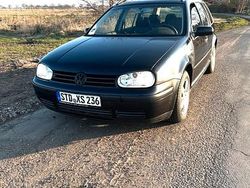 Schwarz Gebraucht 2005 VW Golf IV Kombi | 700 € (Superpreis)