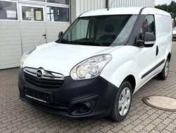 Weiß Gebraucht 2018 Opel Combo Edition Van / Kleinbus | 9.900 € (Guter Preis)
