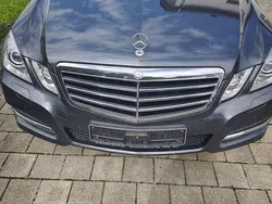 Grau Gebraucht 2011 Mercedes E220 Avantgarde Kombi | 10.999 € (Fairer Preis)