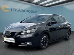 Schwarz Gebraucht 2022 Nissan Leaf Acenta Kleinwagen | 14.399 € (Fairer Preis)