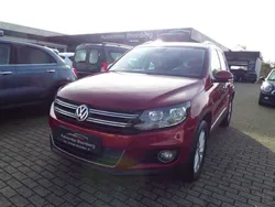 Wild cherry red metallic Gebraucht 2013 VW Tiguan Sportline SUV | 10.990 € (Guter Preis)