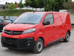 Rot Gebraucht 2021 Opel Vivaro Van | 14.994 € (Superpreis)