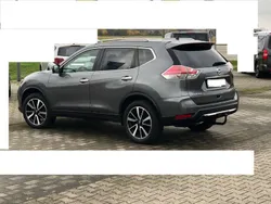 Grau Gebraucht 2016 Nissan X-Trail Tekna SUV | 14.800 € (Fairer Preis)