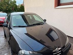 Schwarz Gebraucht 2006 Alfa Romeo 147 Progression Kleinwagen | 1.950 € (Fairer Preis)