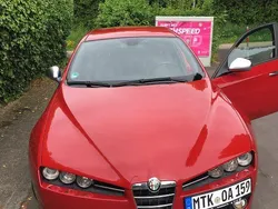 Rot Gebraucht 2011 Alfa Romeo 159 Ti Kombi | 6.600 € (Fairer Preis)