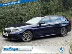 Tansanitblau (metallic) Gebraucht 2022 BMW 530 Sport Line Kombi | 46.900 € (Teuer)