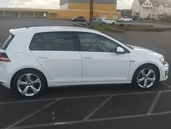 Weiß Gebraucht 2017 VW Golf VII GTI Limousine | 18.600 € (Fairer Preis)