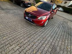 Rot Gebraucht 2016 Volvo XC60 Kinetic SUV | 16.850 € (Fairer Preis)