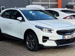 Weiß Gebraucht 2022 Kia XCeed Spirit SUV | 21.999 € (Etwas zu teuer)
