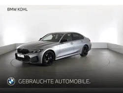 Grau Gebraucht 2024 BMW 330 M Sport Limousine | 54.940 €