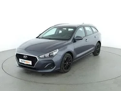 Grau Gebraucht 2019 Hyundai i30 Trend Kombi | 15.690 € (Fairer Preis)
