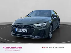 Distriktgrün metallic Gebraucht 2025 Audi A3 S-Line | 41.990 €