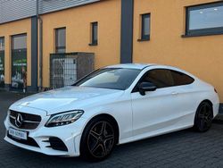 Weiß Gebraucht 2018 Mercedes C200 AMG line Coupé | 27.980 € (Fairer Preis)