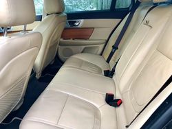 Schwarz Gebraucht 2013 Jaguar XF Limousine | 10.500 € (Fairer Preis)