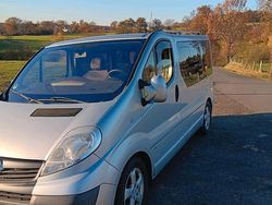Silber Gebraucht 2011 Opel Vivaro Van | 16.000 €
