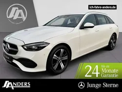 Polarweiss Gebraucht 2023 Mercedes C200 Avantgarde Kombi | 31.754 € (Guter Preis)