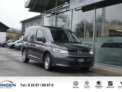 Grau Gebraucht 2021 VW Caddy Move Van / Kleinbus | 26.990 € (Fairer Preis)