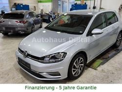 Reflexsilber Gebraucht 2018 VW Golf VII Sound Limousine | 15.994 € (Fairer Preis)