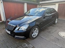 Schwarz Gebraucht 2011 Mercedes E250 Avantgarde Limousine | 8.500 € (Guter Preis)