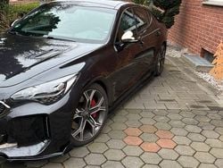 Schwarz Gebraucht 2019 Kia Stinger Kleinwagen | 35.950 € (Fairer Preis)