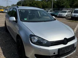 Silber Gebraucht 2012 VW Golf VI Trendline Kombi | 2.750 € (Guter Preis)